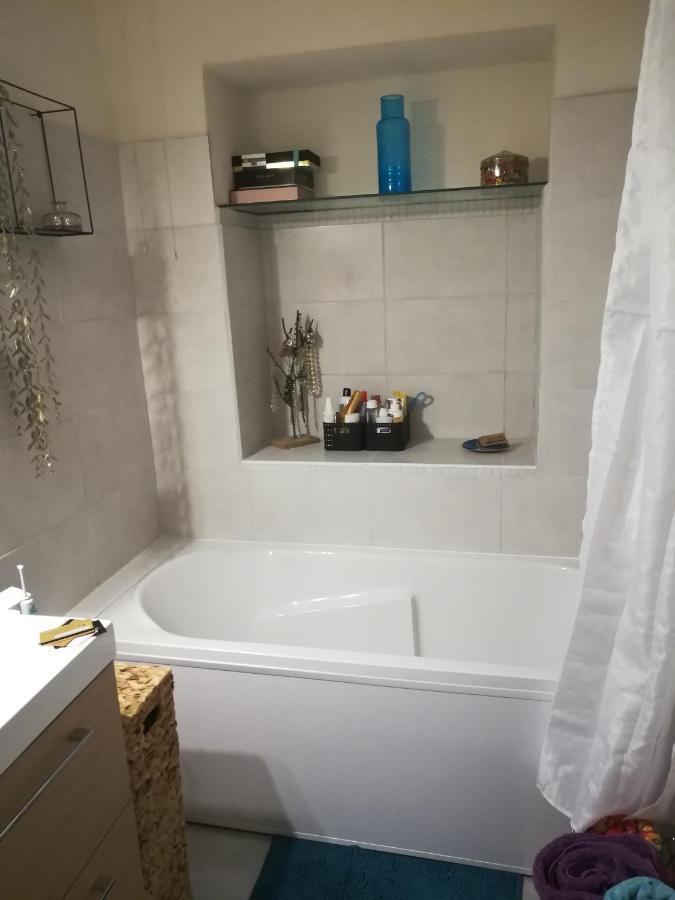 Confortable F3 Proche Gare Saint Roch Et Centre Apartamento Montpellier Exterior foto